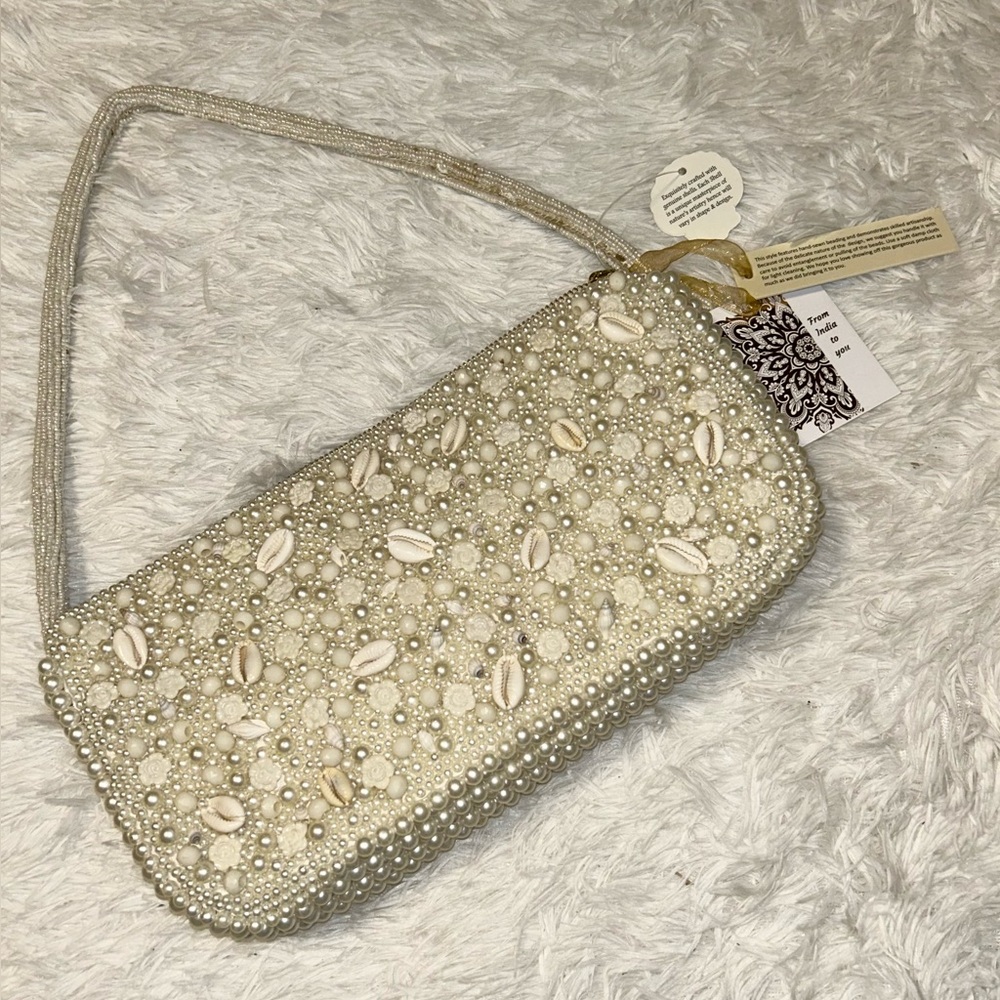 💕Flash Sale💕 Elegant Pearl Beaded Clutch - Picture 3 of 10